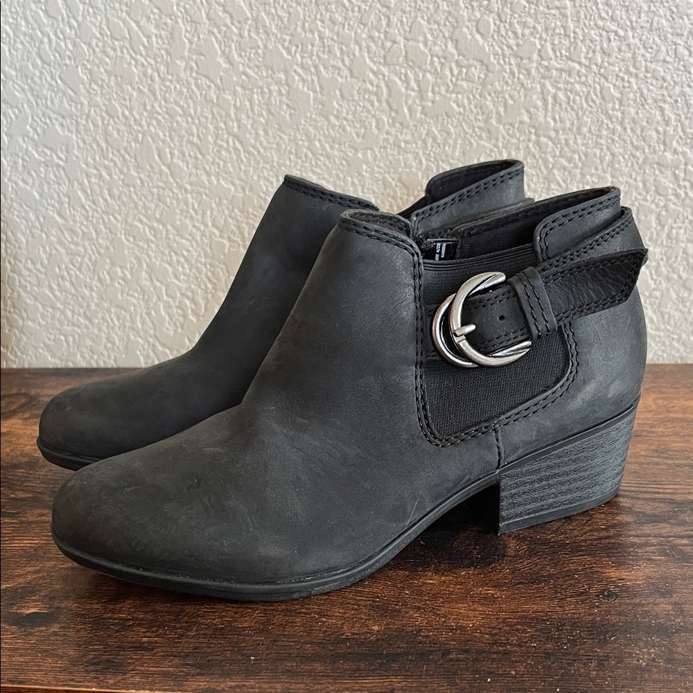 🆕 Clarks Adreena Hope Bootie
